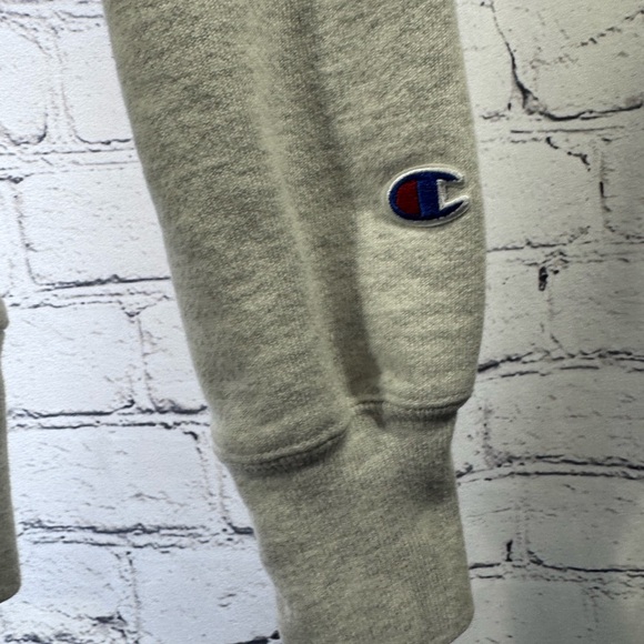 Champion Vineyard Crewneck Sweater - Gray Reverse Weave - Picture 2 of 9